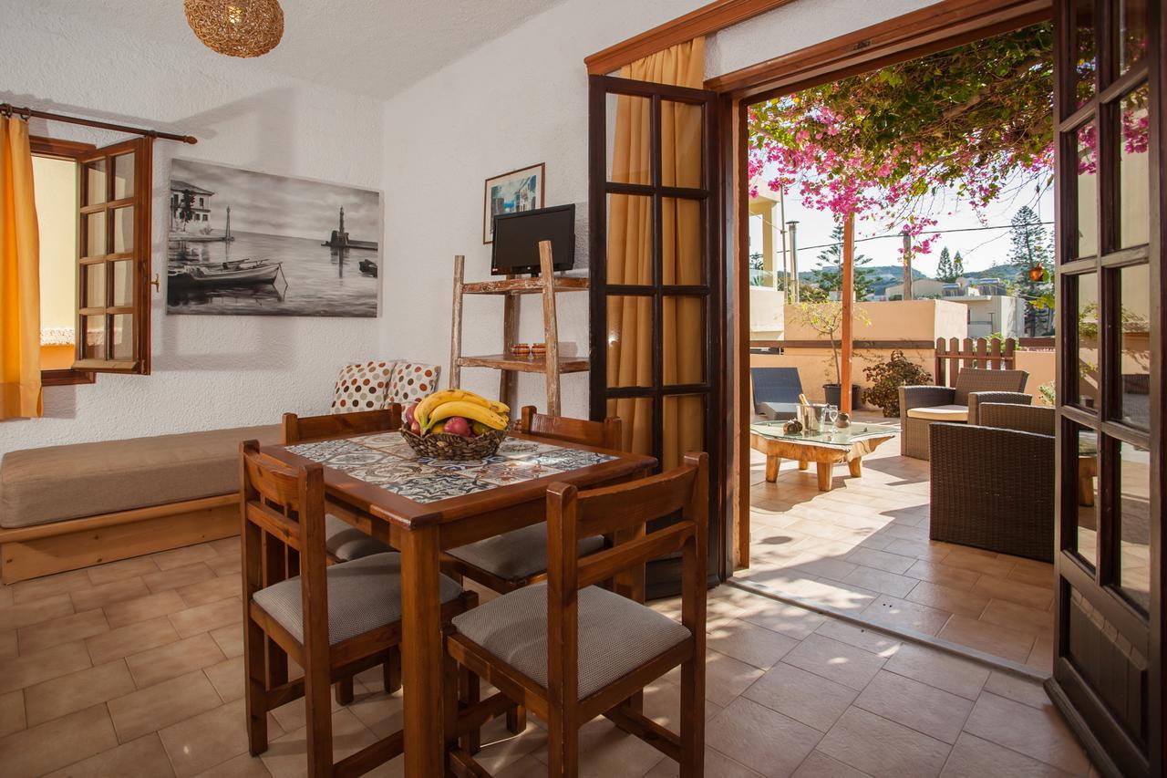 פלטניאס Ilias Apartments מראה חיצוני תמונה
